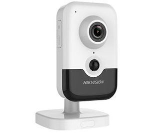 DS-2CD2421G0-I (2.8мм) 2МП IP Hikvision з PIR датчиком